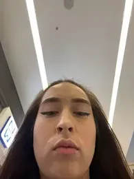 Holly_Play — Stripchat recorded stream image, 11.01.2026 12:00