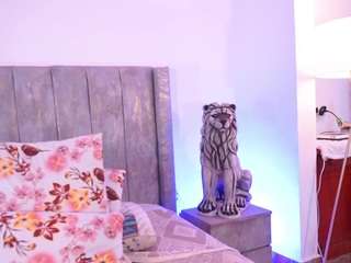 lara-giraldo — Camsoda recorded stream image, 13.01.2026 00:00