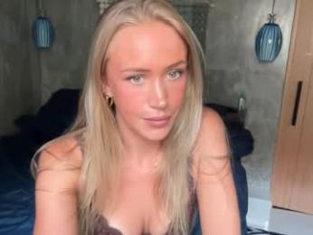 livslifee — Chaturbate recorded stream screenshot (13 Jan 2026)