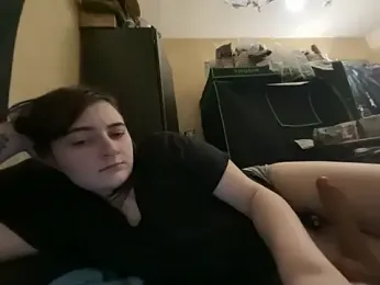 Snowbunnycake_131 — Stripchat recorded stream screenshot (13 Jan 2026)