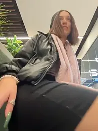 DollyTall — Stripchat recorded stream image, 13.01.2026 09:20