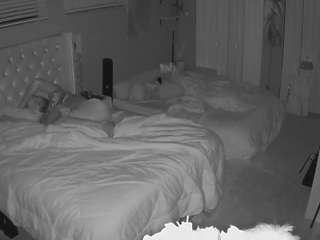 voyeurcam-house-charleys-room — Camsoda recorded stream image, 05.01.2026 11:50