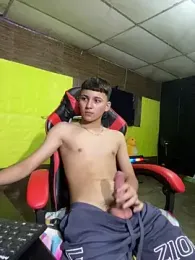 Artursmith — Stripchat recorded stream screenshot (13 Jan 2026)