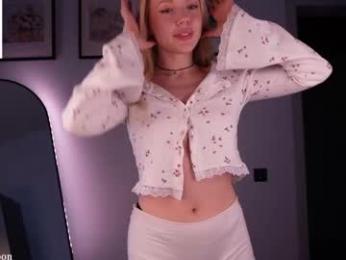 cutebon — Chaturbate recorded stream image, 14.01.2026 03:30