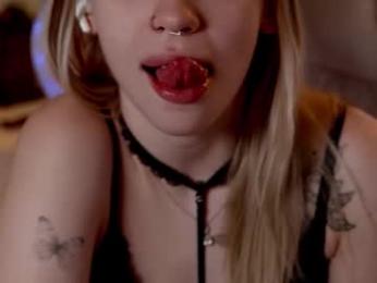 ho1yh01e — Chaturbate recorded stream image, 15.01.2026 18:40