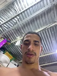 ikaro21 — Stripchat recorded stream image, 16.01.2026 05:20