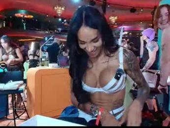 sweetlaurasaenz — Chaturbate recorded stream screenshot (17 Jan 2026)