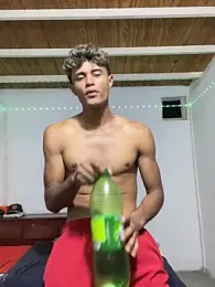 meliodas_23cm — Stripchat recorded stream image, 17.01.2026 02:20