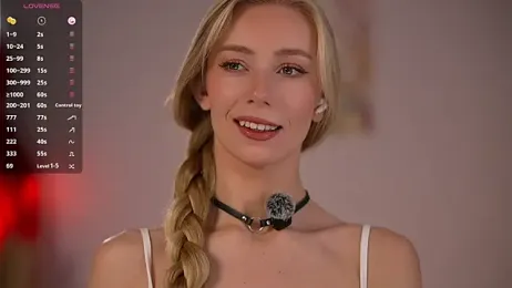 Vika54784 — Stripchat recorded stream image, 17.01.2026 05:20