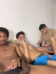 Miguel_bigcock — Stripchat recorded stream image, 18.01.2026 21:00