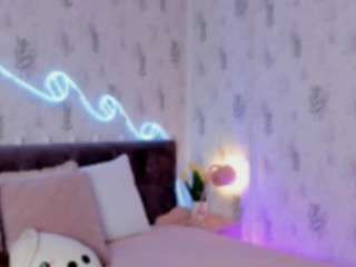 emyliesander — Camsoda recorded stream image, 19.01.2026 12:20
