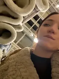 DollyTall — Stripchat recorded stream image, 20.01.2026 08:00