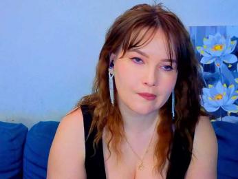 Katniss_K — Bongacams recorded stream image, 21.01.2026 04:40