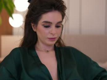 dovia — Chaturbate recorded stream screenshot (22 Jan 2026)