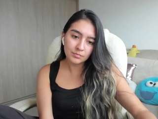 alexyferrer — Camsoda recorded stream image, 22.01.2026 21:10