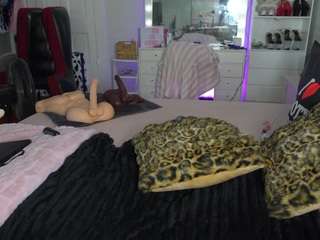 emmagray01 — Camsoda recorded stream image, 23.01.2026 14:20