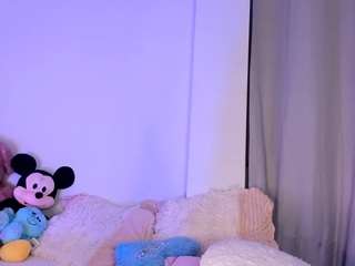 liliimoon — Camsoda recorded stream image, 24.01.2026 06:10