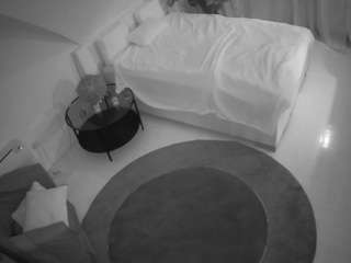 voyeurcam-julmodels-whitebed-4 — Camsoda recorded stream image, 15.01.2026 13:30