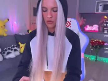 blush_mikki — Chaturbate recorded stream image, 03.03.2025 07:30