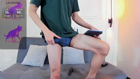 Cum_hunters — Stripchat recorded stream image, 29.01.2026 03:10