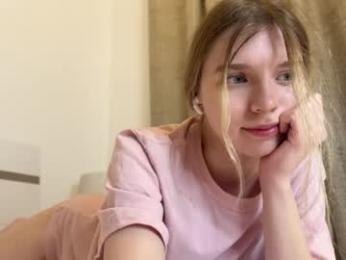 chloe_show — Chaturbate recorded stream image, 29.01.2026 13:00