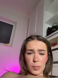 HotBella- — Stripchat recorded stream image, 29.01.2026 22:10