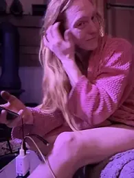 GoldenFlameGoddess — Stripchat recorded stream screenshot (31 Jan 2026)