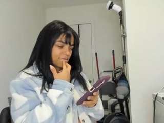 victoria-chicas — Camsoda recorded stream screenshot (01 Feb 2026)