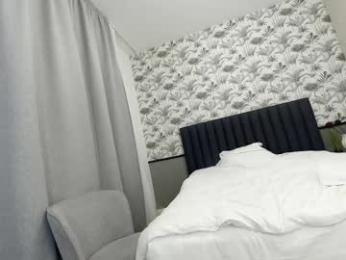 ehotlovea — Chaturbate recorded stream screenshot (03 Mar 2025)