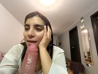 MartinaSooler — Stripchat recorded stream image, 03.03.2025 22:40