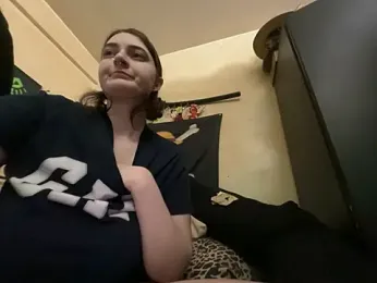 Snowbunnycake_131 — Stripchat recorded stream screenshot (02 Feb 2026)