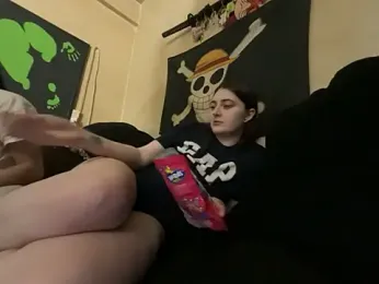 Snowbunnycake_131 — Stripchat recorded stream screenshot (02 Feb 2026)