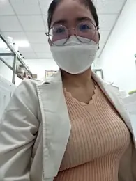 HinaLovely — Stripchat recorded stream screenshot (02 Feb 2026)