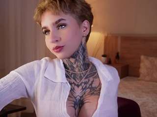 alicee-love — Camsoda recorded stream image, 04.03.2025 05:10