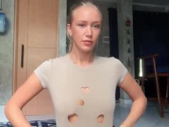 livslifee — Chaturbate recorded stream screenshot (03 Feb 2026)