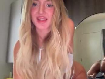 dreamyylilah — Chaturbate recorded stream screenshot (04 Feb 2026)