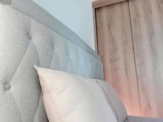 lauracriistina — Camsoda recorded stream screenshot (04 Feb 2026)