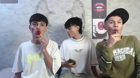 axel_milo_kairo_and_noa — Stripchat recorded stream screenshot (04 Feb 2026)