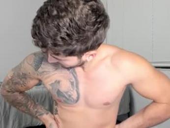 zaylanez — Chaturbate recorded stream screenshot (05 Feb 2026)
