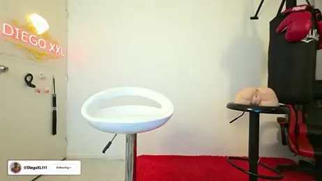 DiegoXXL111 — Stripchat recorded stream screenshot (05 Feb 2026)