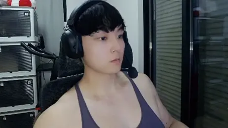 Tkcqcc — Stripchat recorded stream image, 05.02.2026 10:30