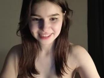 sladkoezka — Chaturbate recorded stream screenshot (05 Feb 2026)