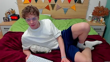 Fandi_777 — Stripchat recorded stream image, 06.02.2026 16:20
