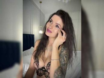 Oops_kiraa — Bongacams recorded stream screenshot (08 Feb 2026)