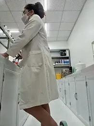 HinaLovely — Stripchat recorded stream screenshot (09 Feb 2026)