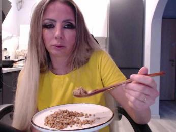 blondalina — Bongacams recorded stream screenshot (09 Feb 2026)