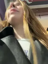 Sunny___Bunny — Stripchat recorded stream screenshot (09 Feb 2026)