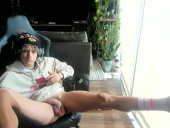 bashful4200 — Chaturbate recorded stream screenshot (12 Feb 2026)