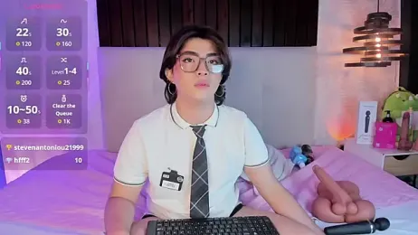 Creamy_Angelo — Stripchat recorded stream screenshot (13 Feb 2026)