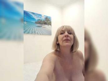 mery8poppins — Bongacams recorded stream screenshot (13 Feb 2026)